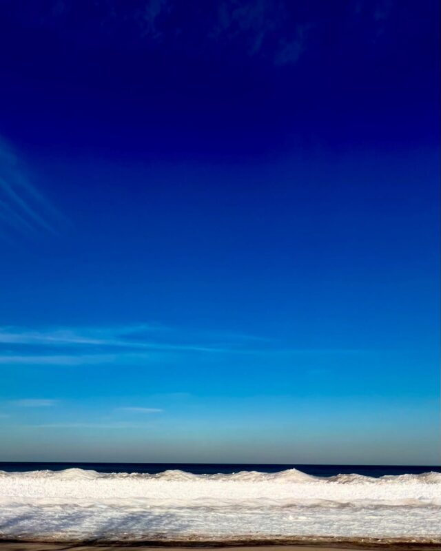 Chill vibes, frozen shoreline, and endless inspiration 🌊❄️. Gillson Beach isn’t just a place—it’s a lifestyle. Stay warm, stay stylish, and keep the lakefront spirit alive all year long. #GillsonBeachBrand #LakeLife #FrozenBeautyPhoto cred: @bennettlsher